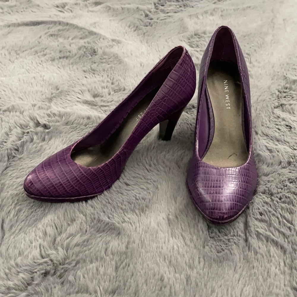 Nine West Purple Patterned Pumps